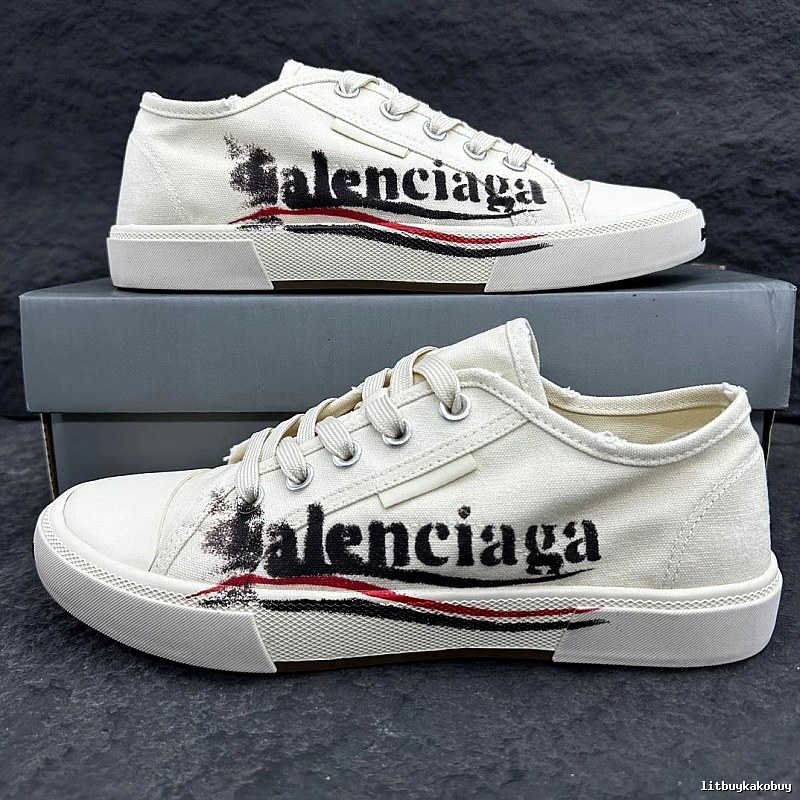 Balenciaga Canvas Sneaker with White Low-top Canvas Sneaker Detail