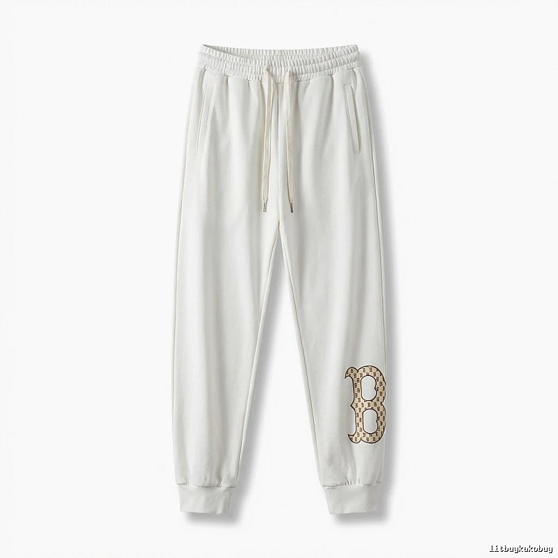 Classic casual white pants in MLB style.