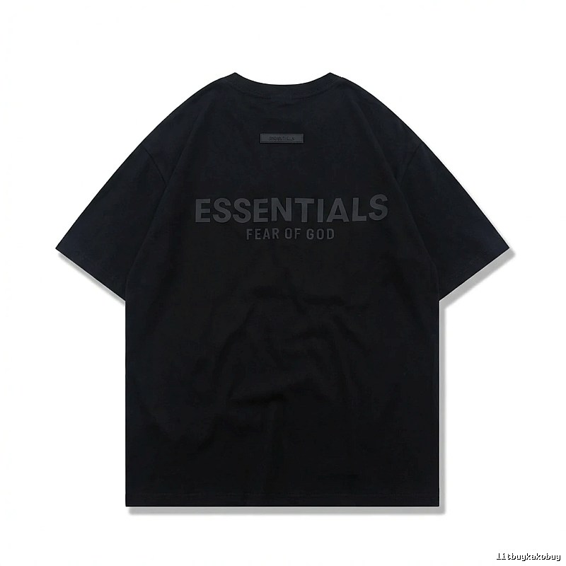 ESSENTIALS minimalist style black T-shirt