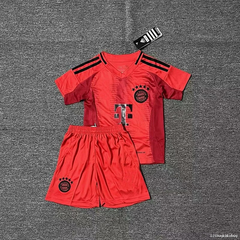 Germany Logo Detail Soccer jersey set White Germany Football with Relaxed Feel