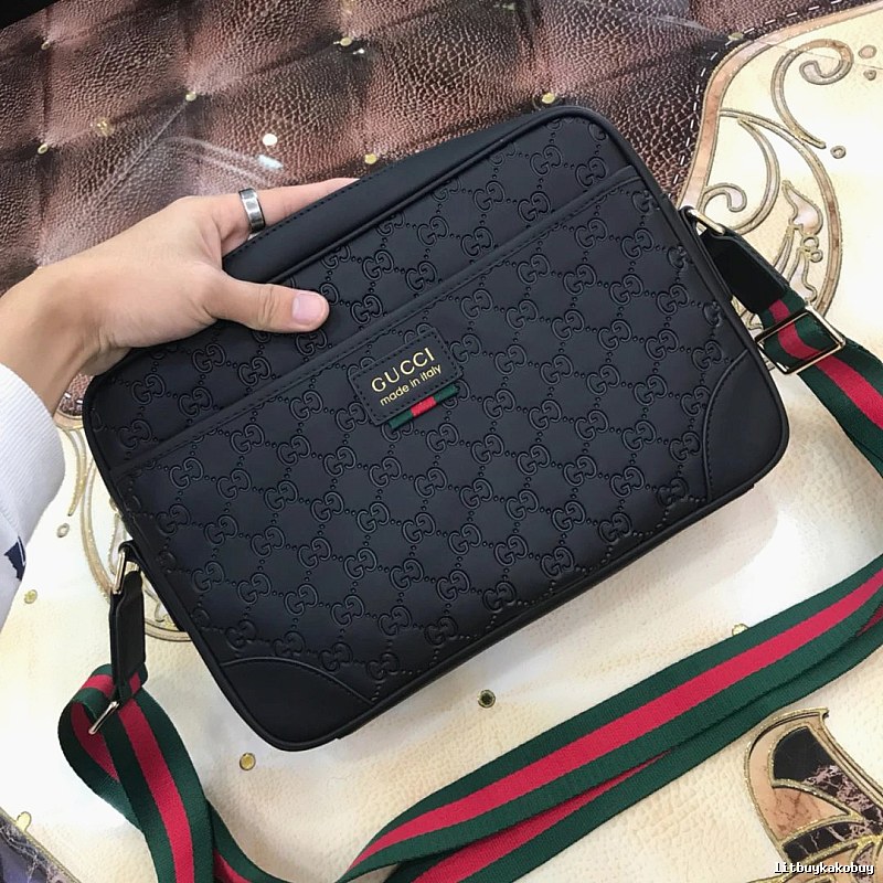 Gucci Camera Bag with Black Camera Bag Detail