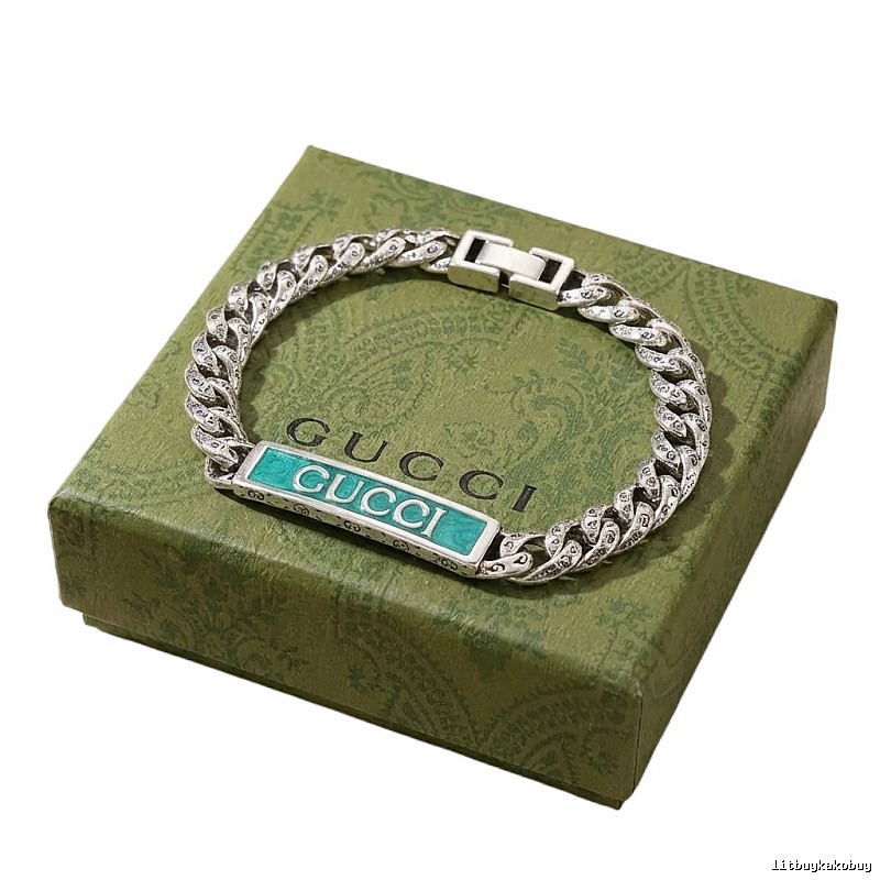 Gucci retro-style silver bracelet