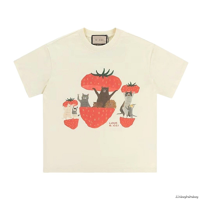 Gucci Strawberry & Animal Childlike Playful Off-white T-shirt