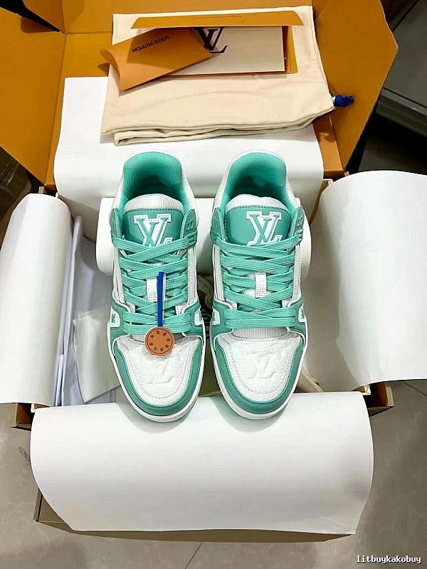 Louis Vuitton Green Low-top Sneaker with Green Detail