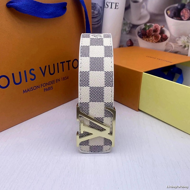 Louis Vuitton Travel-Friendly Accent Monogram Belt City Outfit
