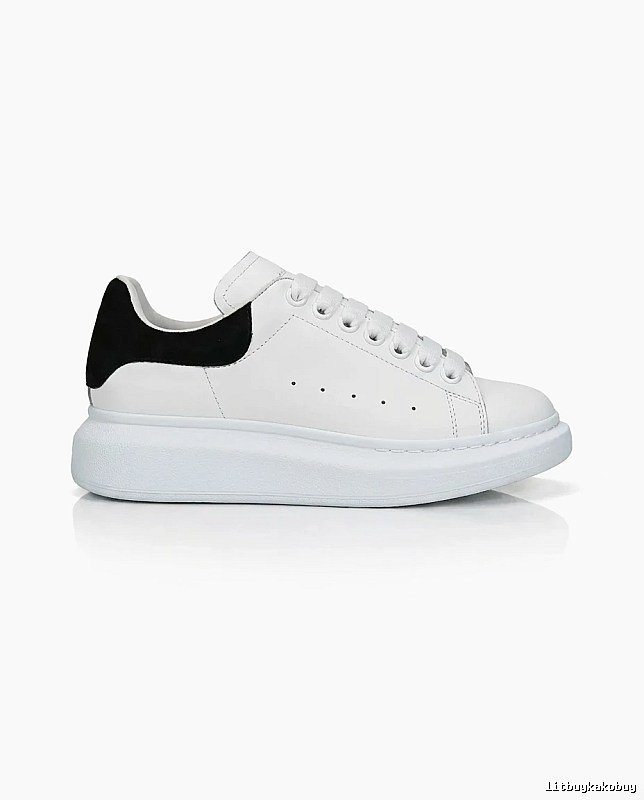 McQueen black and white thick-soled sports shoes