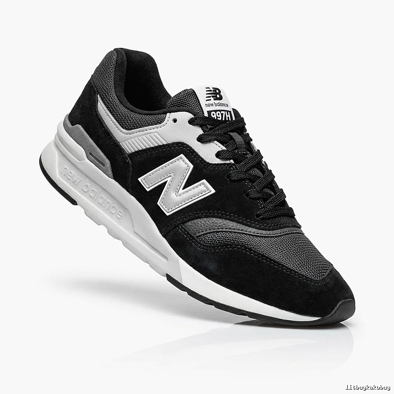 New Balance retro-style grey and black sports shoes
