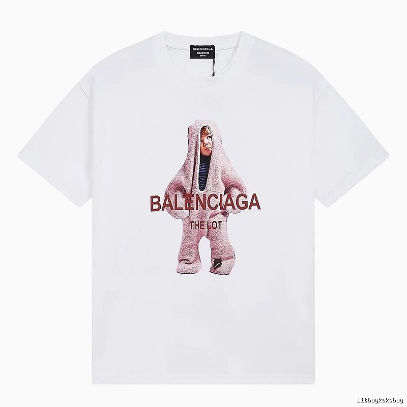 Parisian-style printed white T-shirt