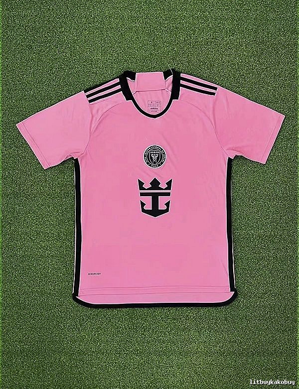 Real Madrid Classic Home soccer jersey White Real Madrid with Travel-Friendly Style