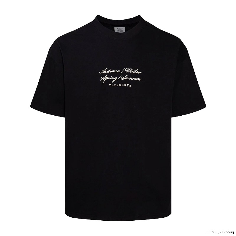 Summer Statement graphic T-shirt Black Colorful Lucky with Bold Graphic