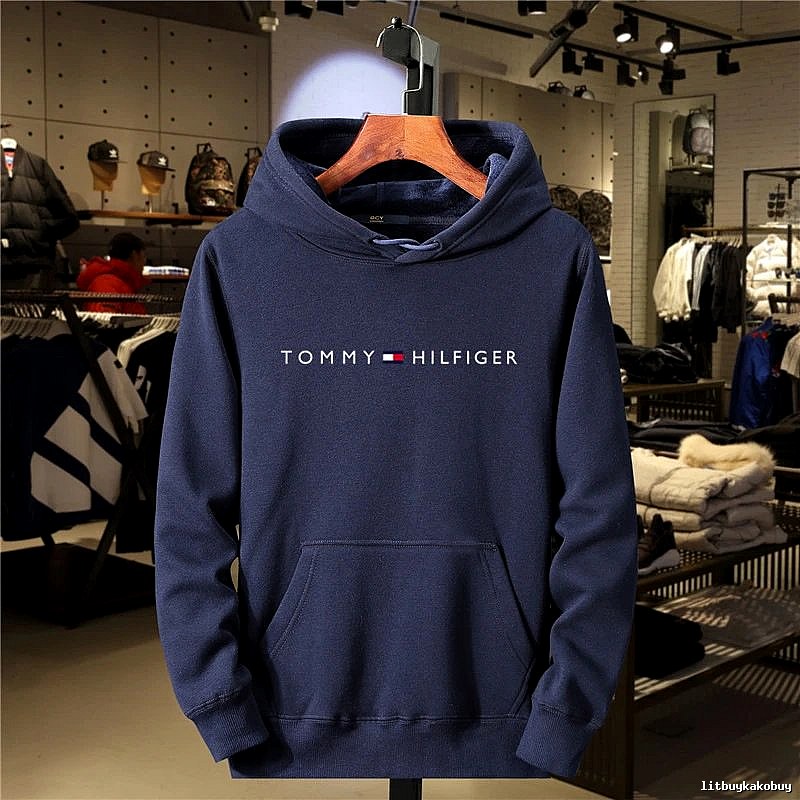 Tommy Hilfiger Navy Logo Hoodie Training Look