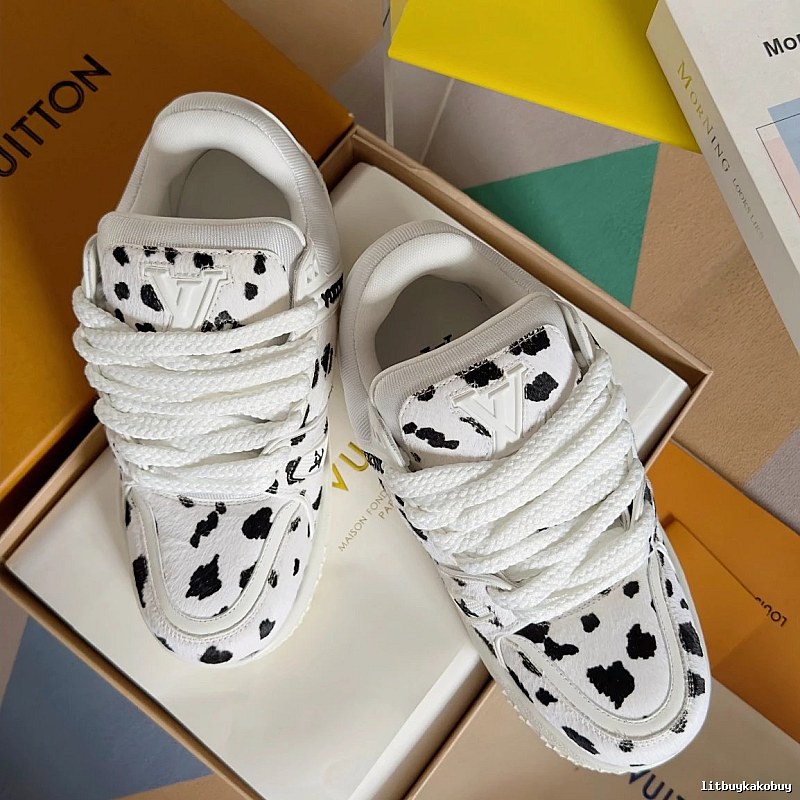 White Low-top Louis Vuitton White Spotted Low-top Sneaker for Daily Rotation